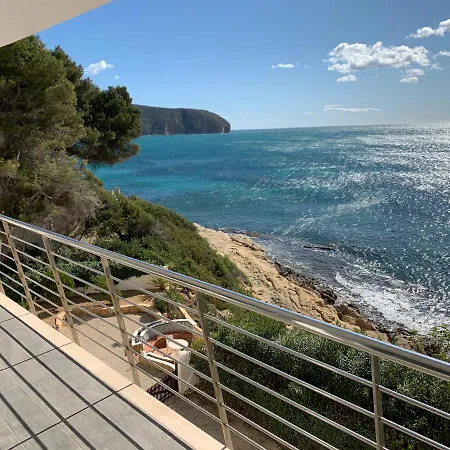 Sea Front, First Line, Air Conditioning, Heating, First Floor, 2 Habs 4beds * Moraira