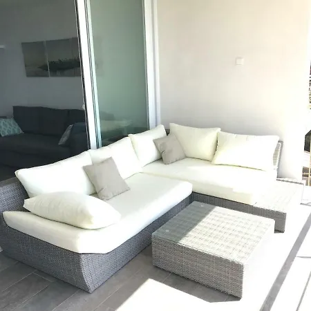 Sea Front, First Line, Air Conditioning, Heating, First Floor, 2 Habs 4beds *